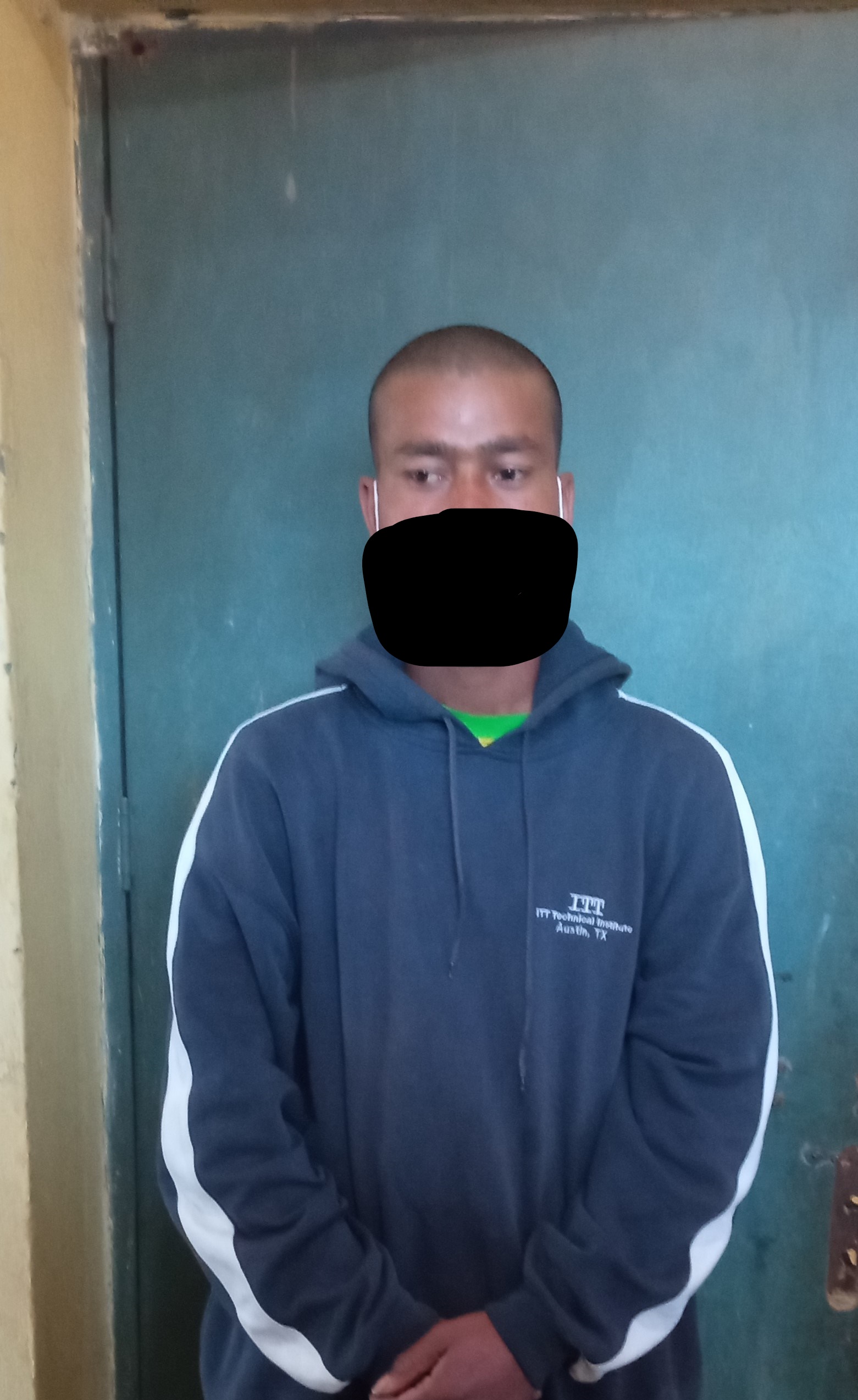 फरारअभियुक्त पक्राउ