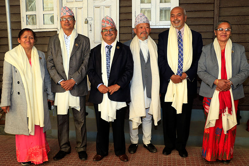 प्रत्यायोजित व्यवस्थापन समितिका सभापतिसहित छ को बिदाइ